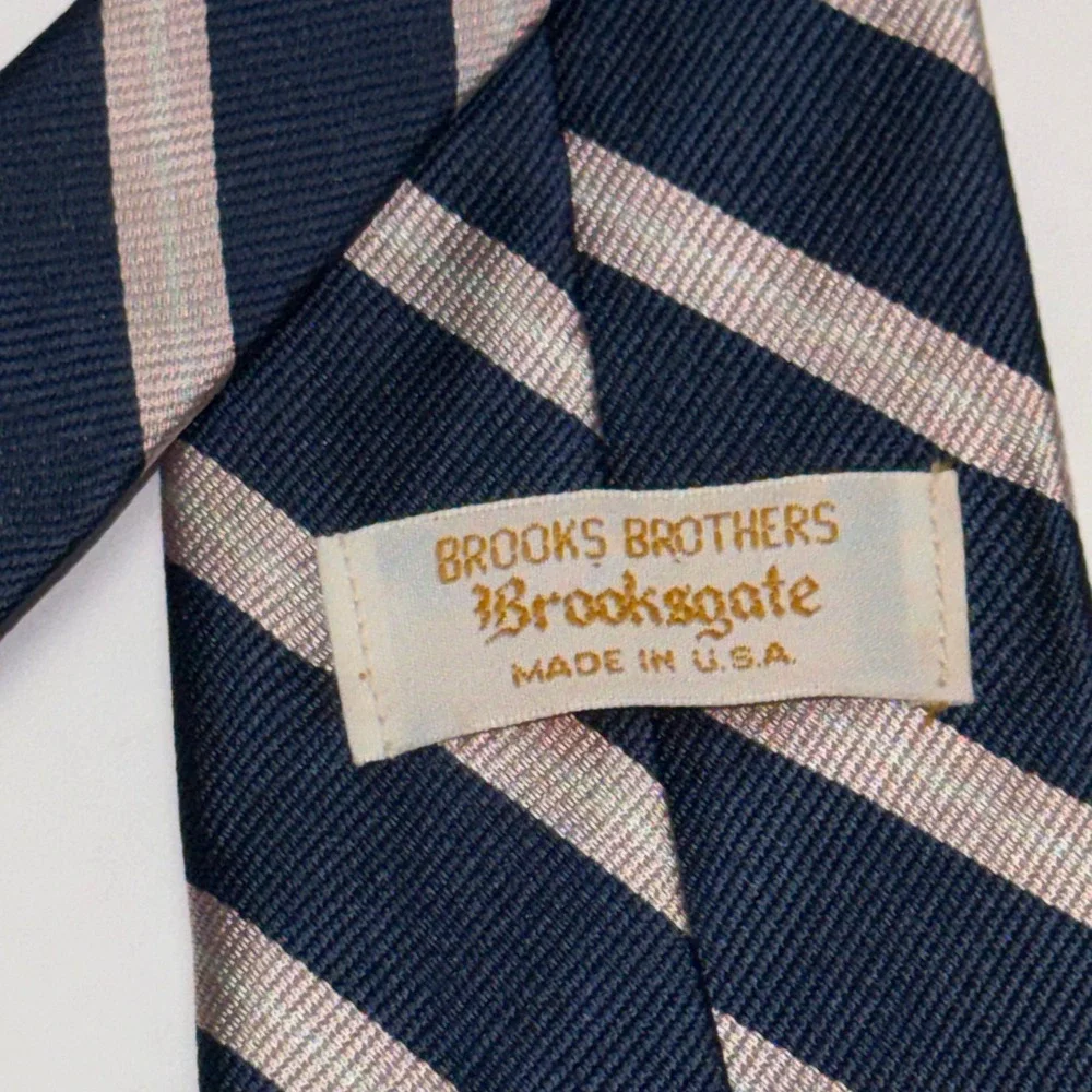 Vtg Brooks Brothers Necktie Men OS Navy Silver Striped Silk Brooksgate Repp USA